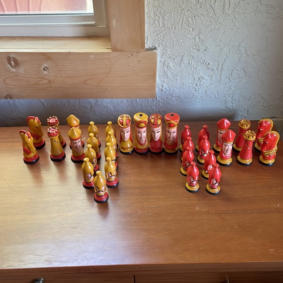 Ceramic, Hand Crafted Chess Pieces - Picture 3 of 12